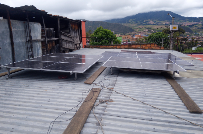 CARGADOR VEHICULAR-4